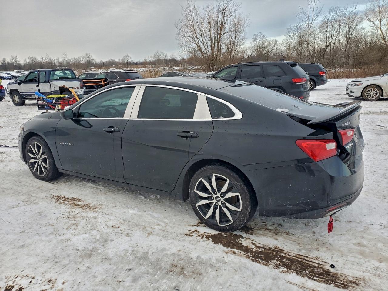 2021 CHEVROLET MALIBU RS photo 2