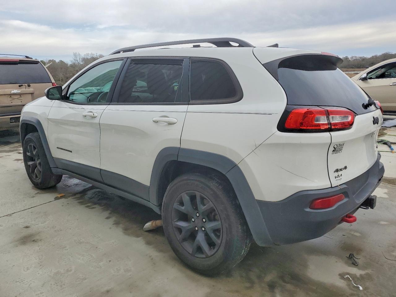 2017 JEEP CHEROKEE TRAILHAWK photo 3