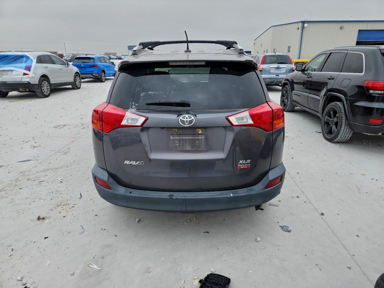 2014 TOYOTA RAV4 XLE photo 6