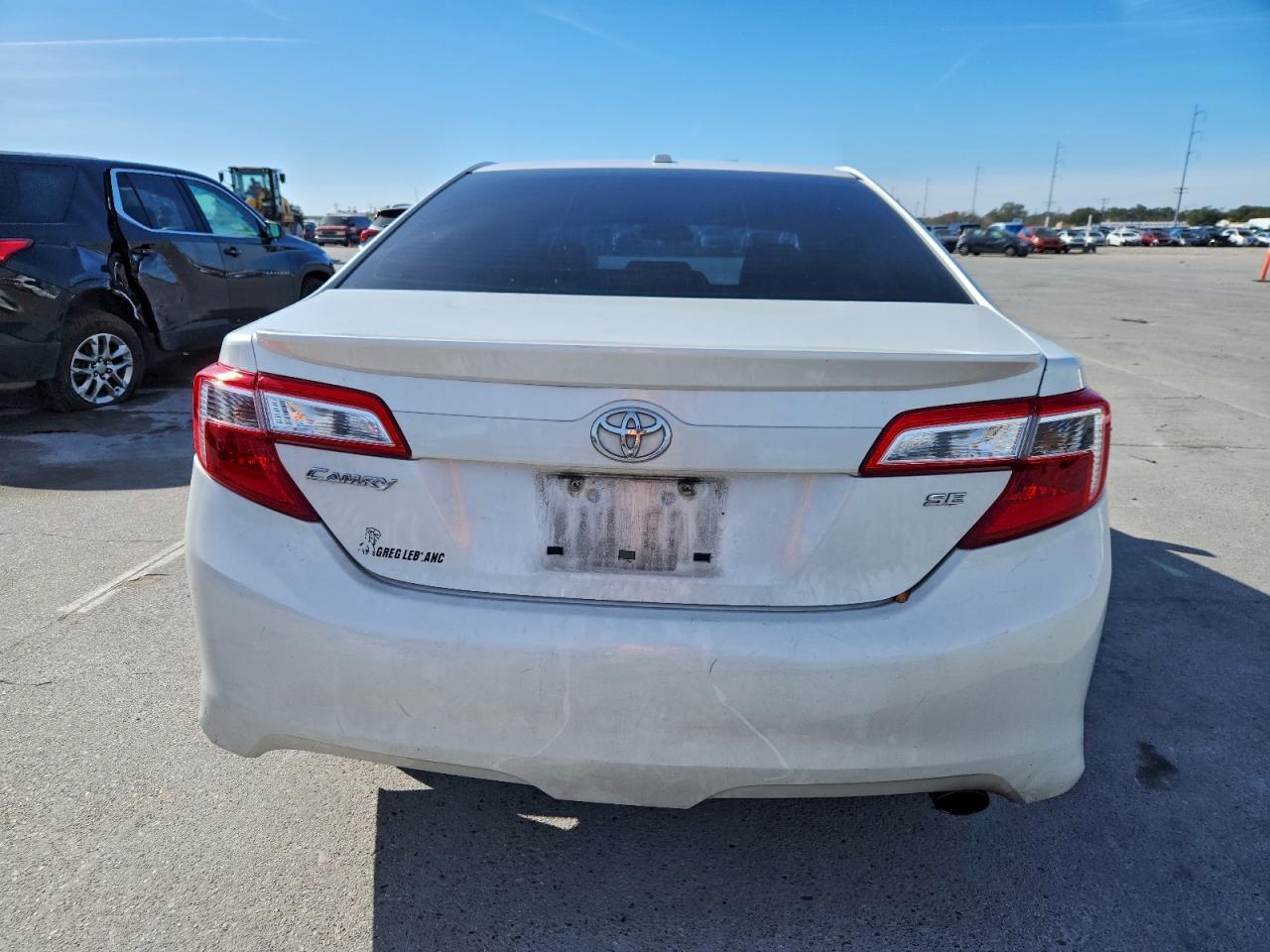 2012 TOYOTA CAMRY BASE photo 11