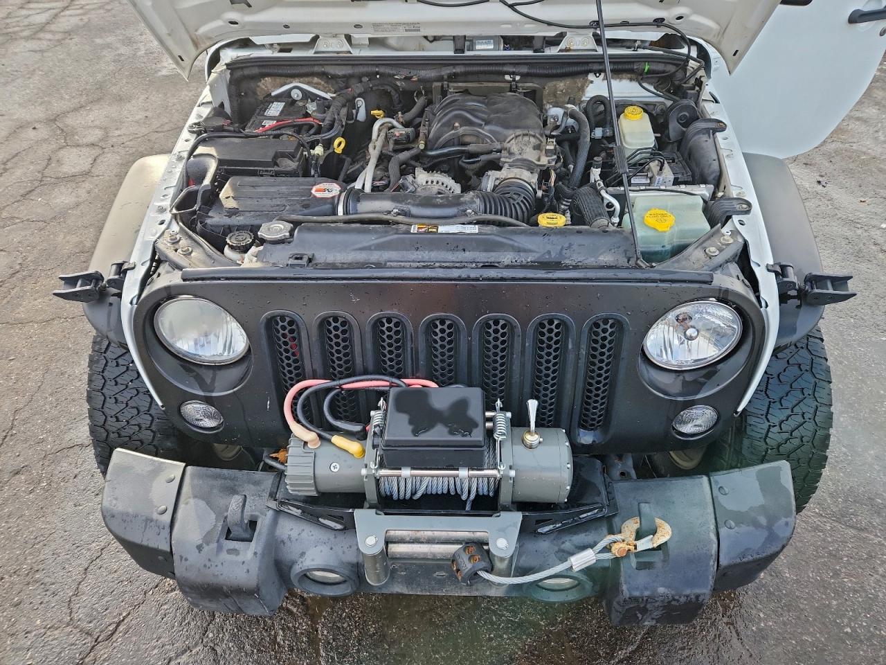 2013 JEEP WRANGLER SPORT photo 34