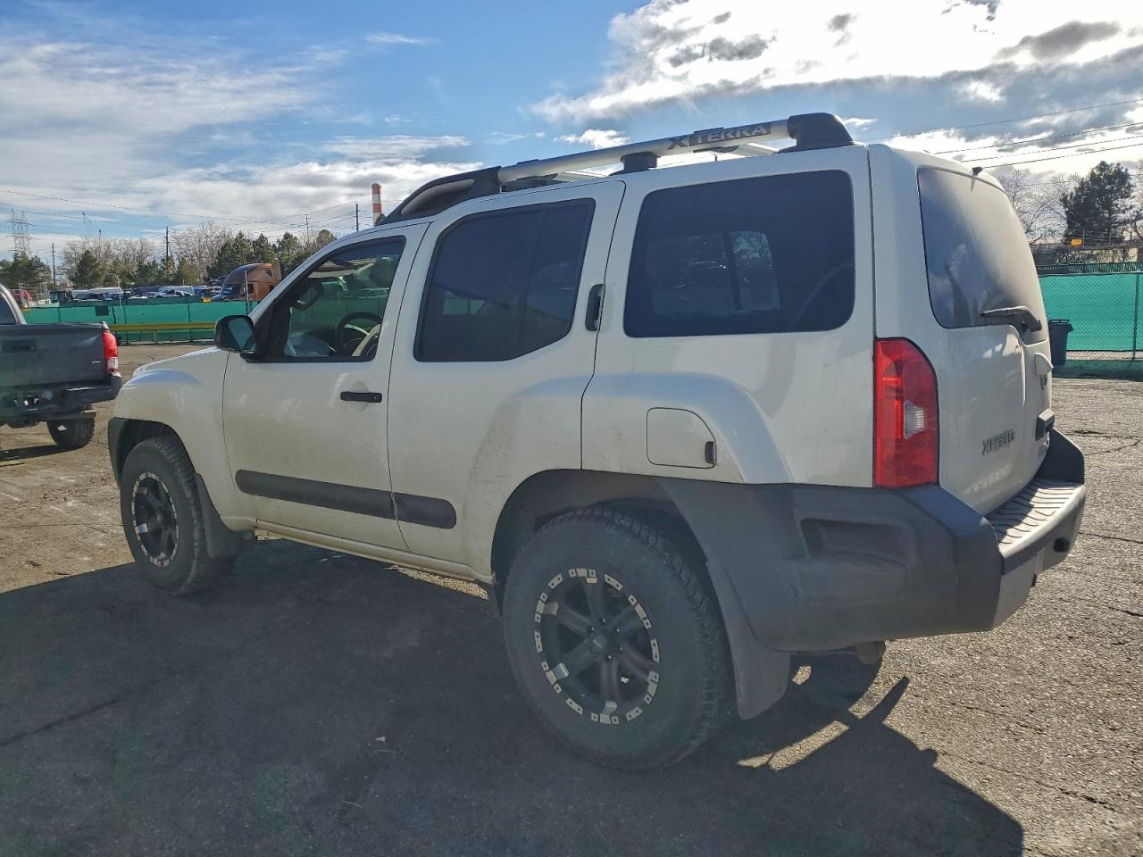 2014 NISSAN XTERRA X photo 2