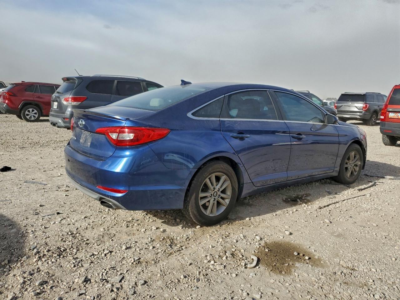 2015 HYUNDAI SONATA SE photo 3