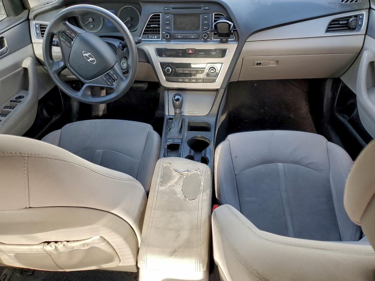 2015 HYUNDAI SONATA SE photo 8