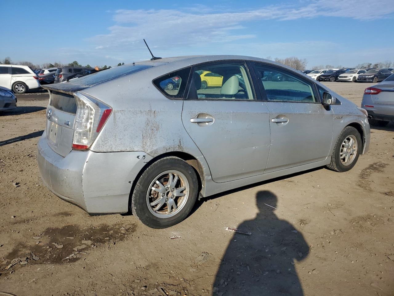 2011 TOYOTA PRIUS photo 3