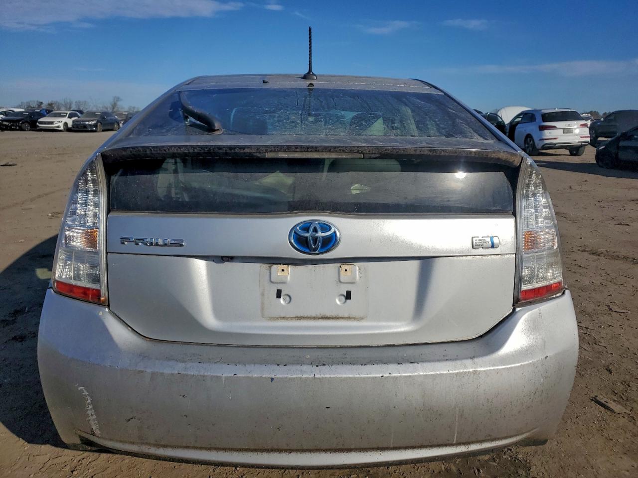 2011 TOYOTA PRIUS photo 6