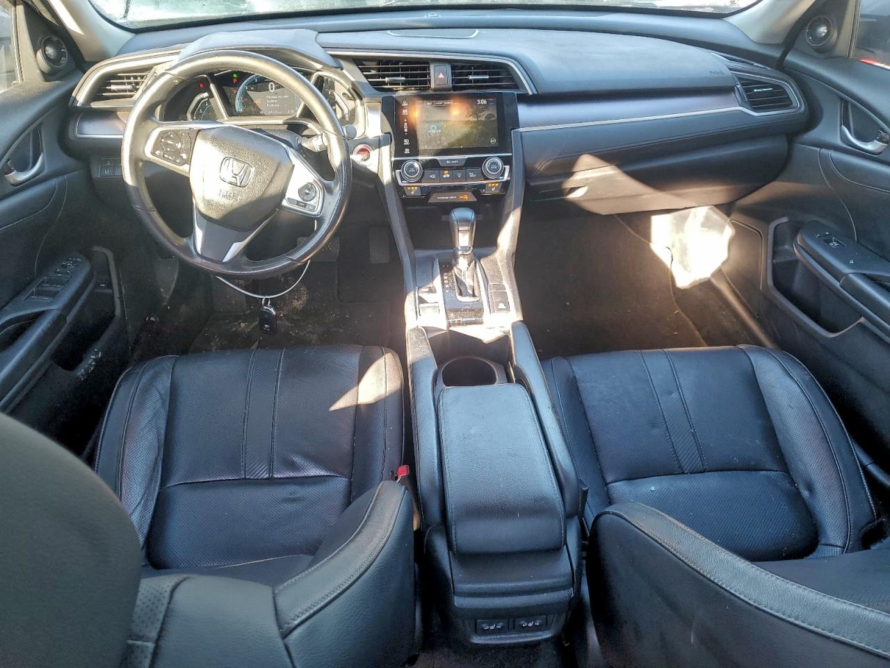 2016 HONDA CIVIC TOURING photo 8