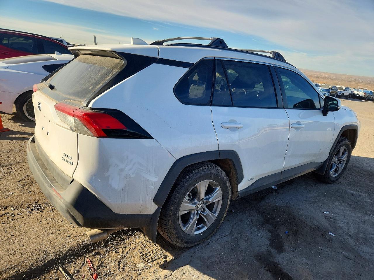 2024 TOYOTA RAV4 XLE photo 3