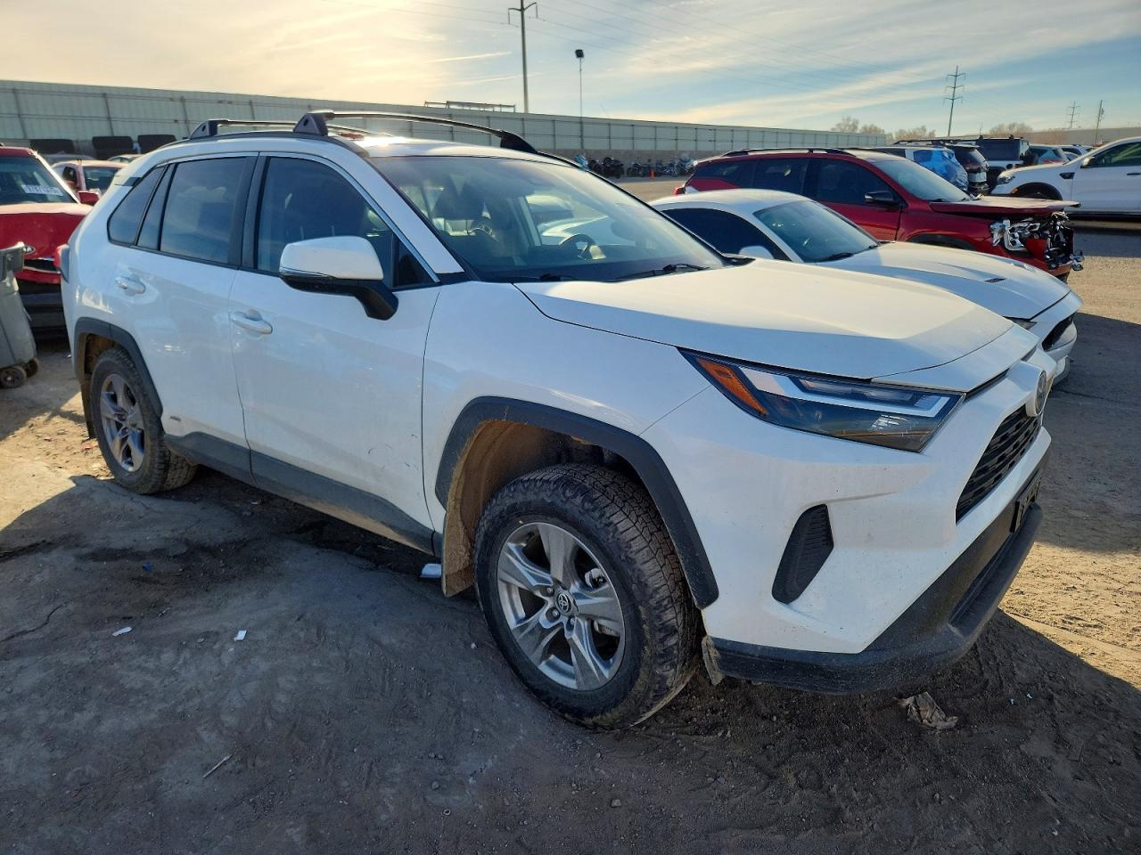 2024 TOYOTA RAV4 XLE photo 4