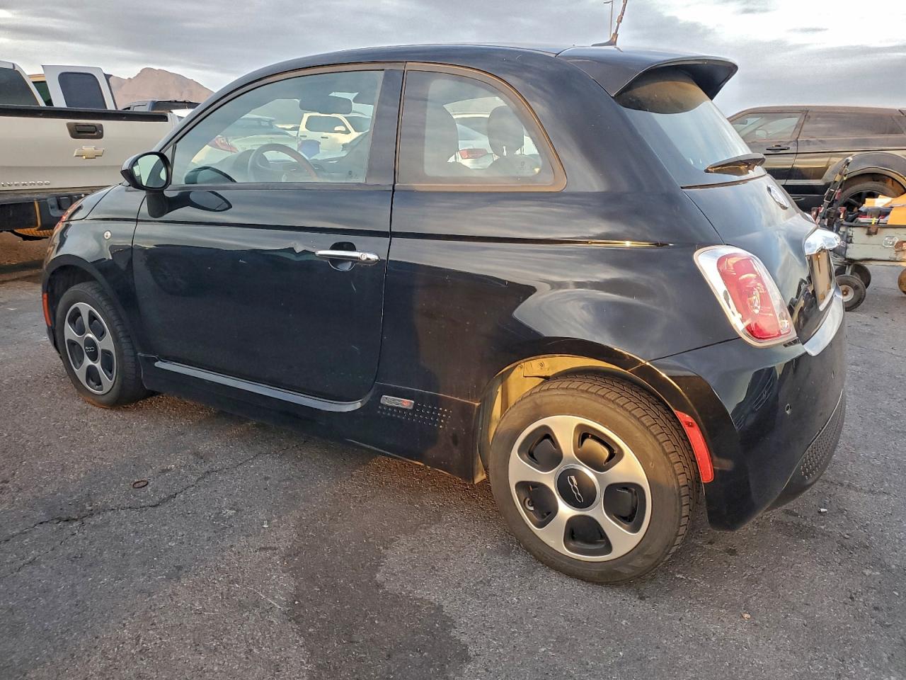 2015 FIAT 500 ELECTRIC photo 2