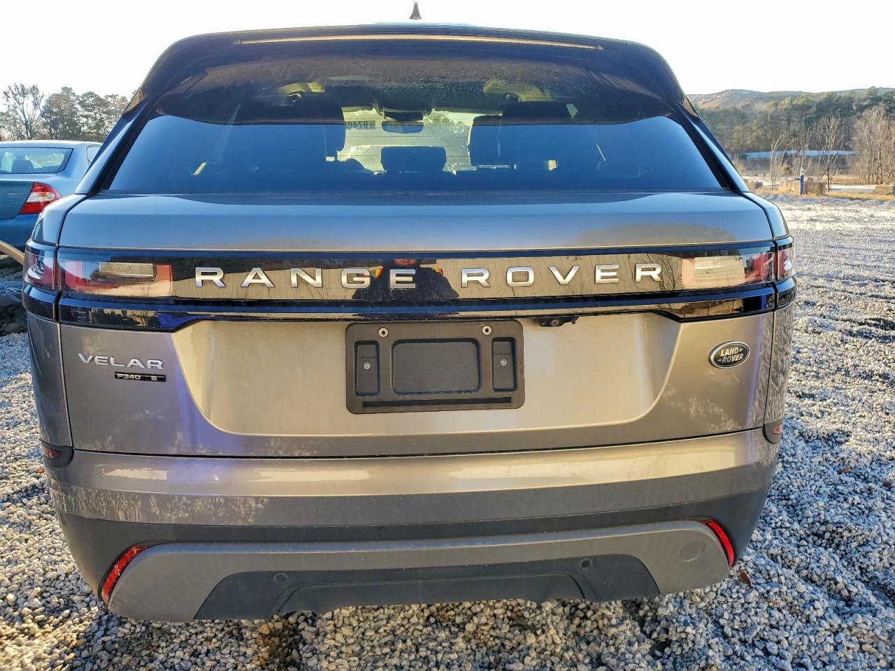 2019 LAND ROVER RANGE ROVER VELAR S photo 6