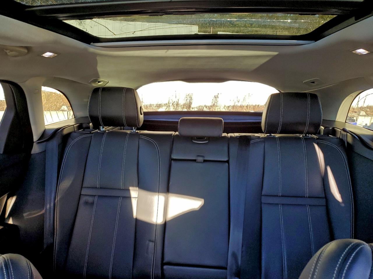 2019 LAND ROVER RANGE ROVER VELAR S photo 10