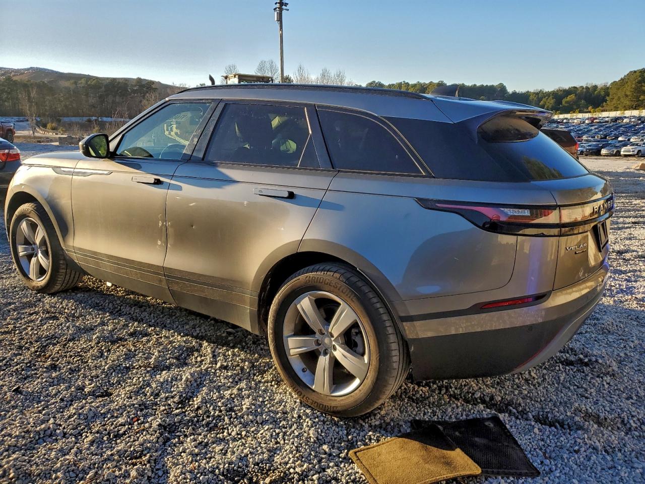 2019 LAND ROVER RANGE ROVER VELAR S photo 2