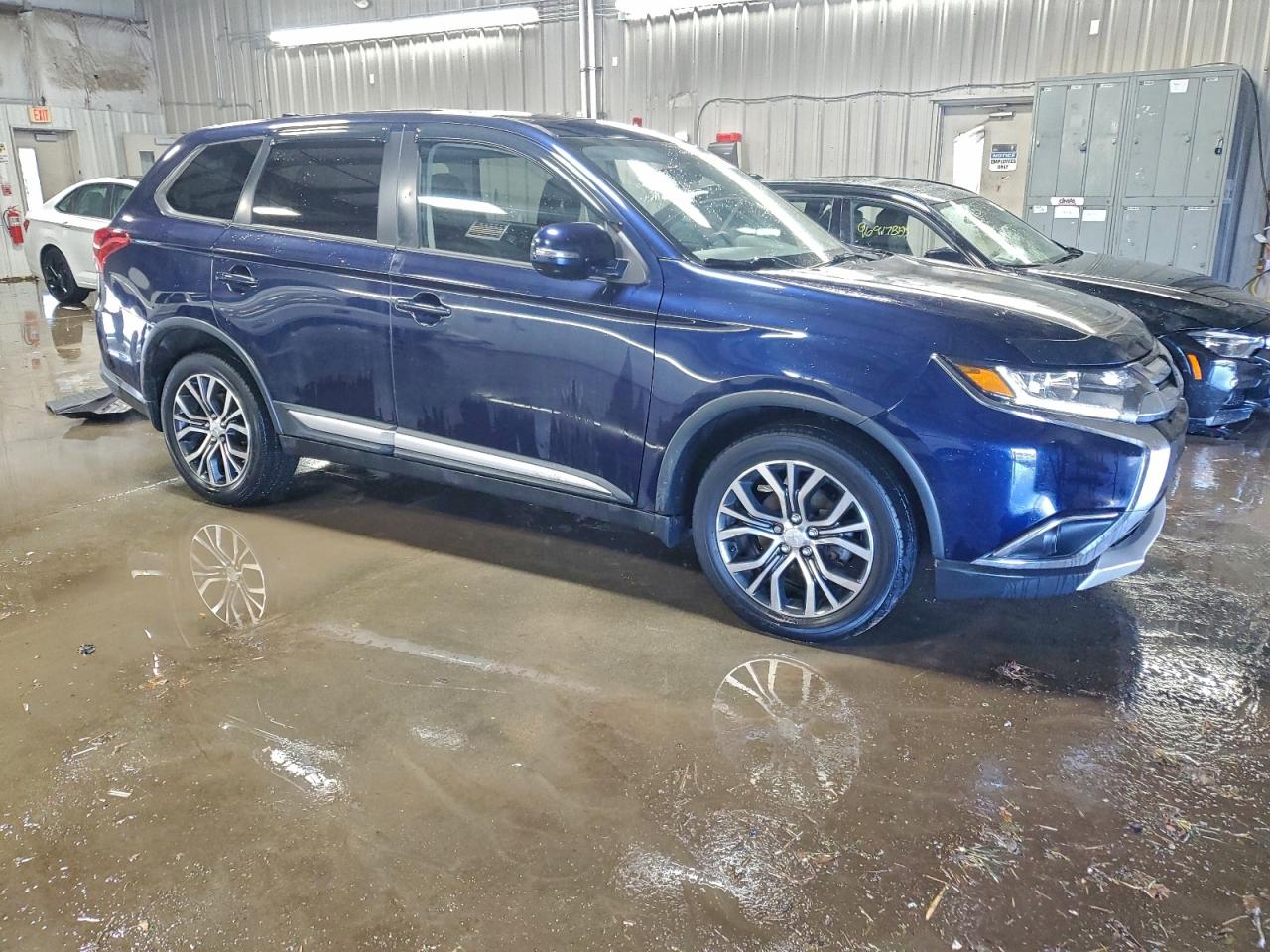 2018 MITSUBISHI OUTLANDER SE photo 4