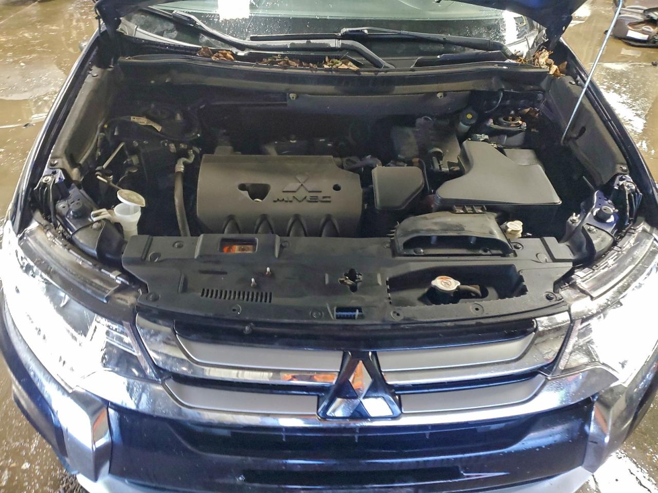 2018 MITSUBISHI OUTLANDER SE photo 12