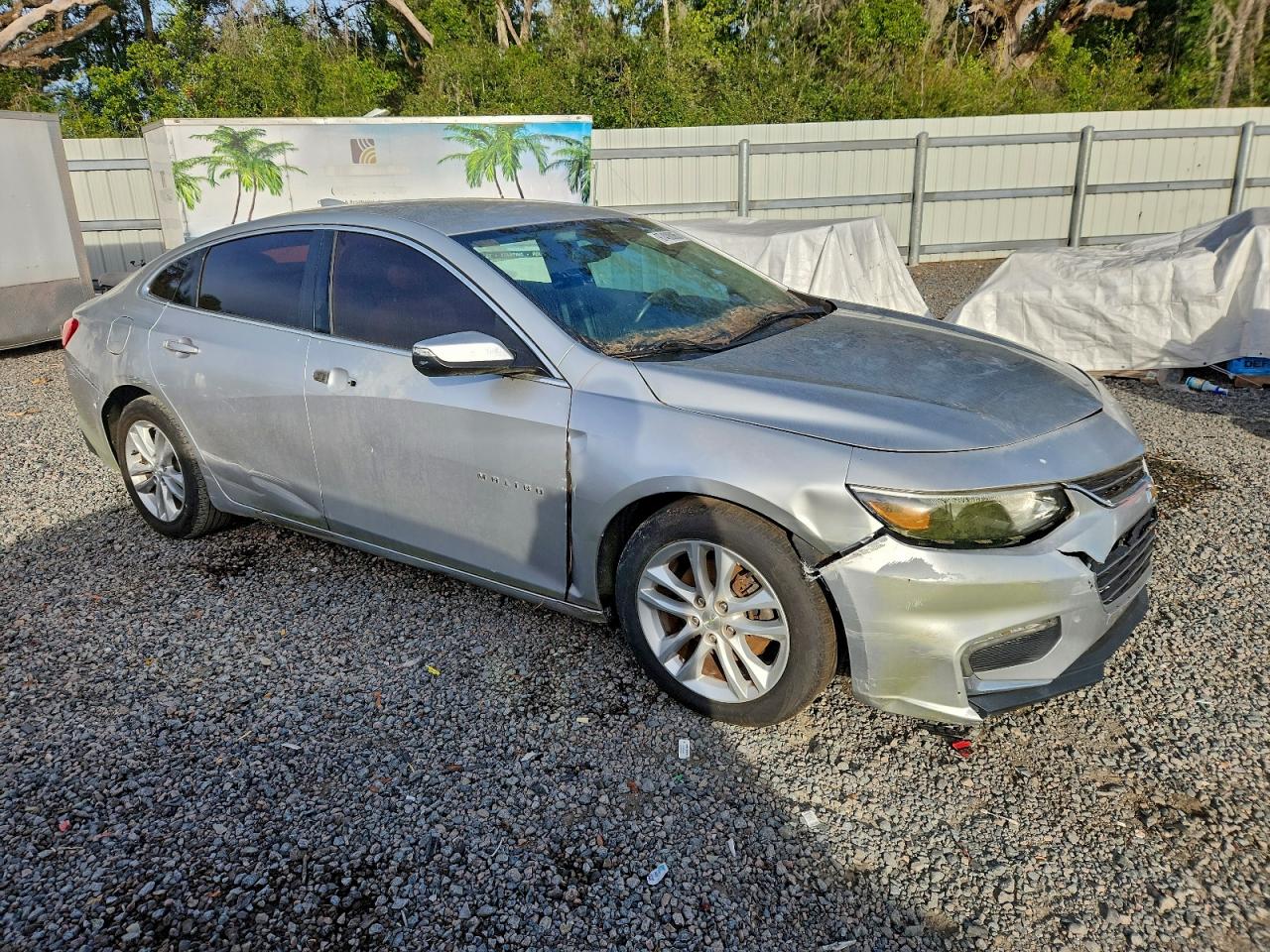 2017 CHEVROLET MALIBU LT photo 4
