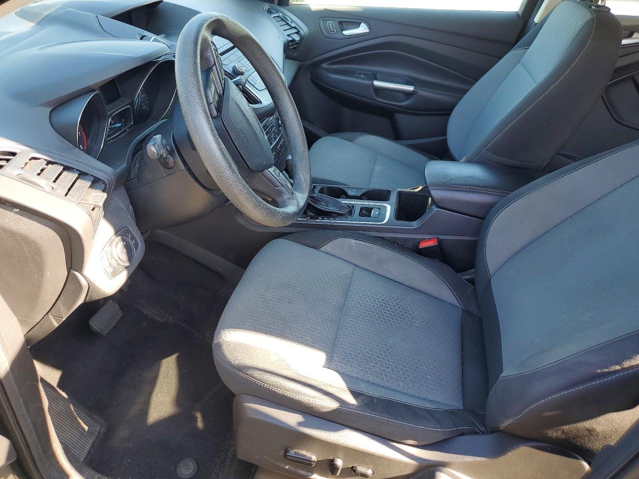 2017 FORD ESCAPE SE photo 7