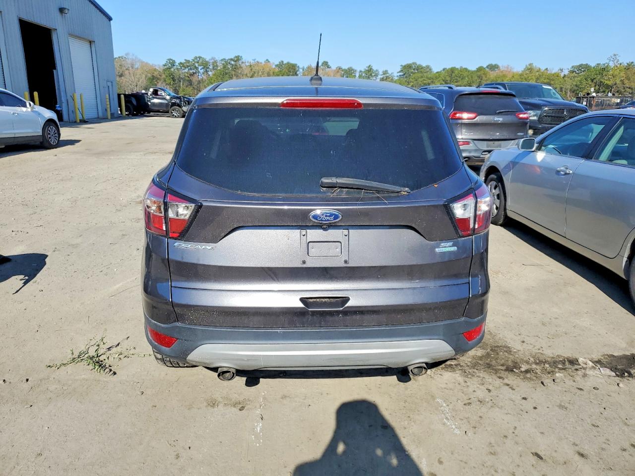 2017 FORD ESCAPE SE photo 6