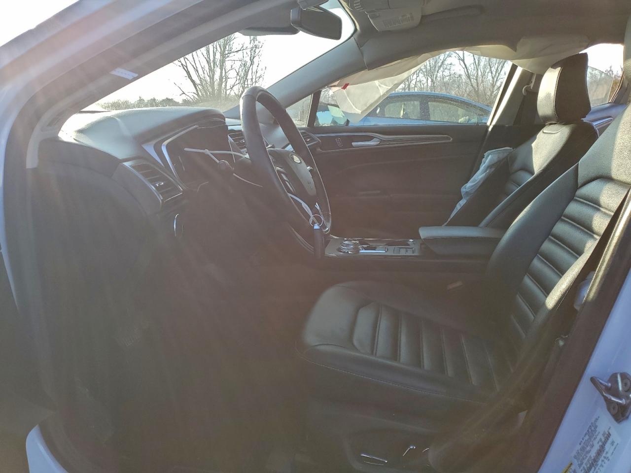 2020 FORD FUSION SEL photo 19