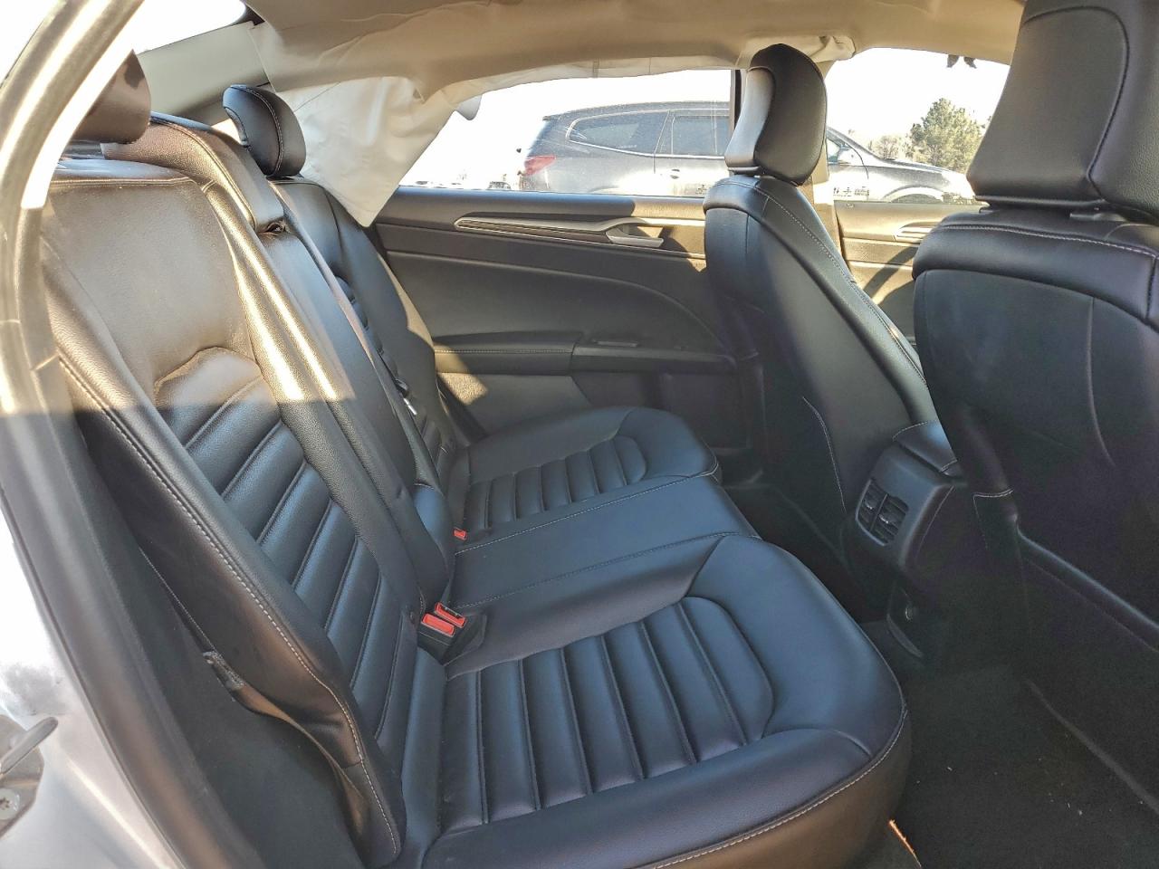 2020 FORD FUSION SEL photo 28
