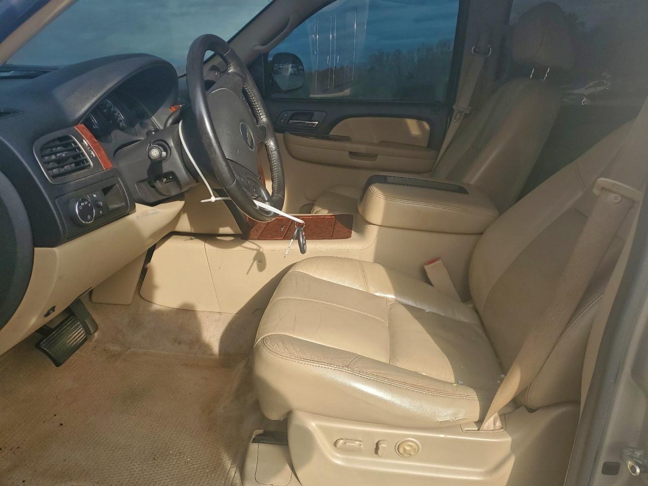 2007 CHEVROLET TAHOE C1500 photo 7