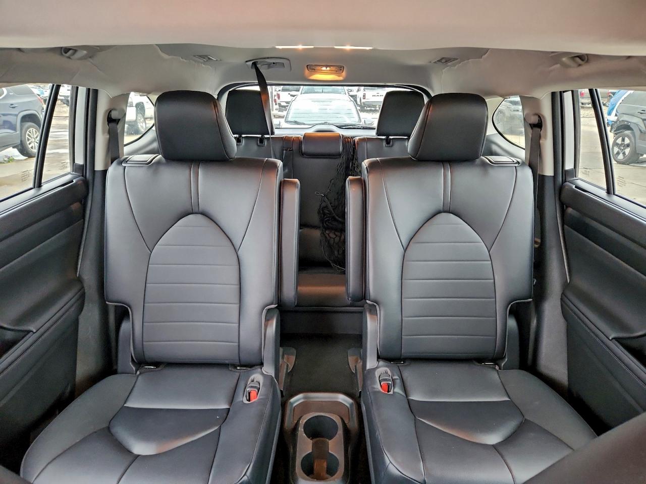 2023 TOYOTA HIGHLANDER L photo 10