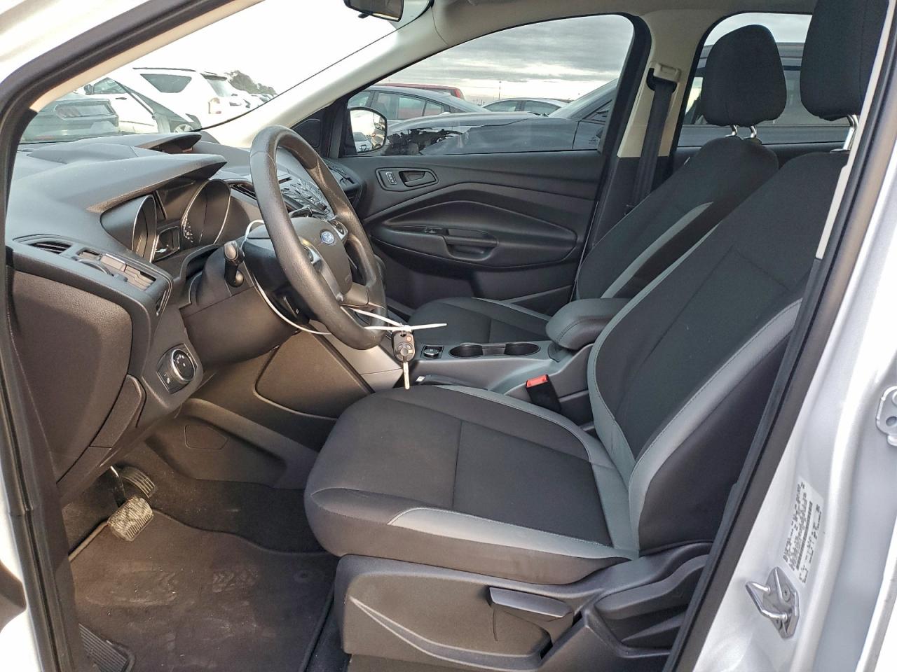 2015 FORD ESCAPE S photo 13