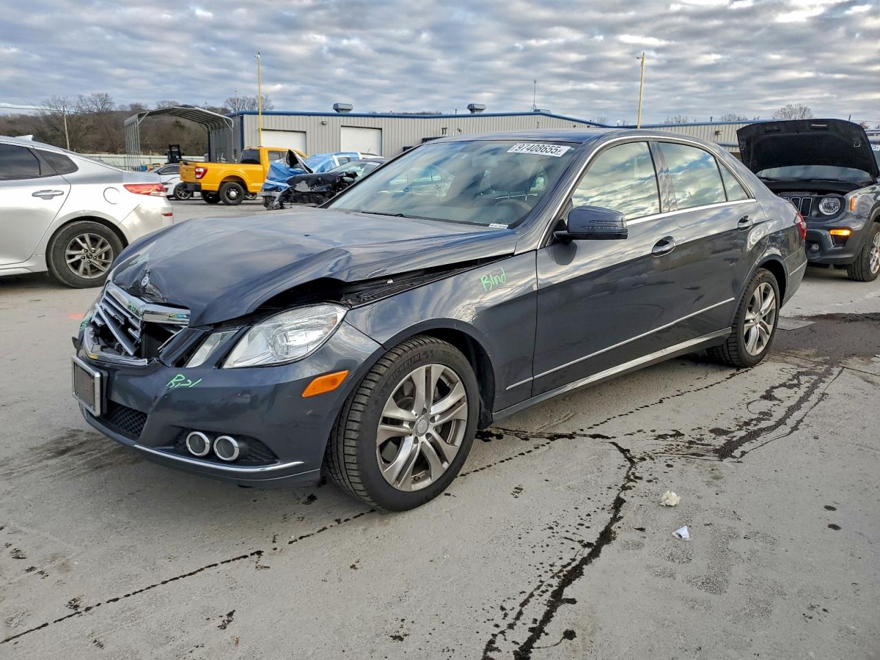 2011 MERCEDES-BENZ E