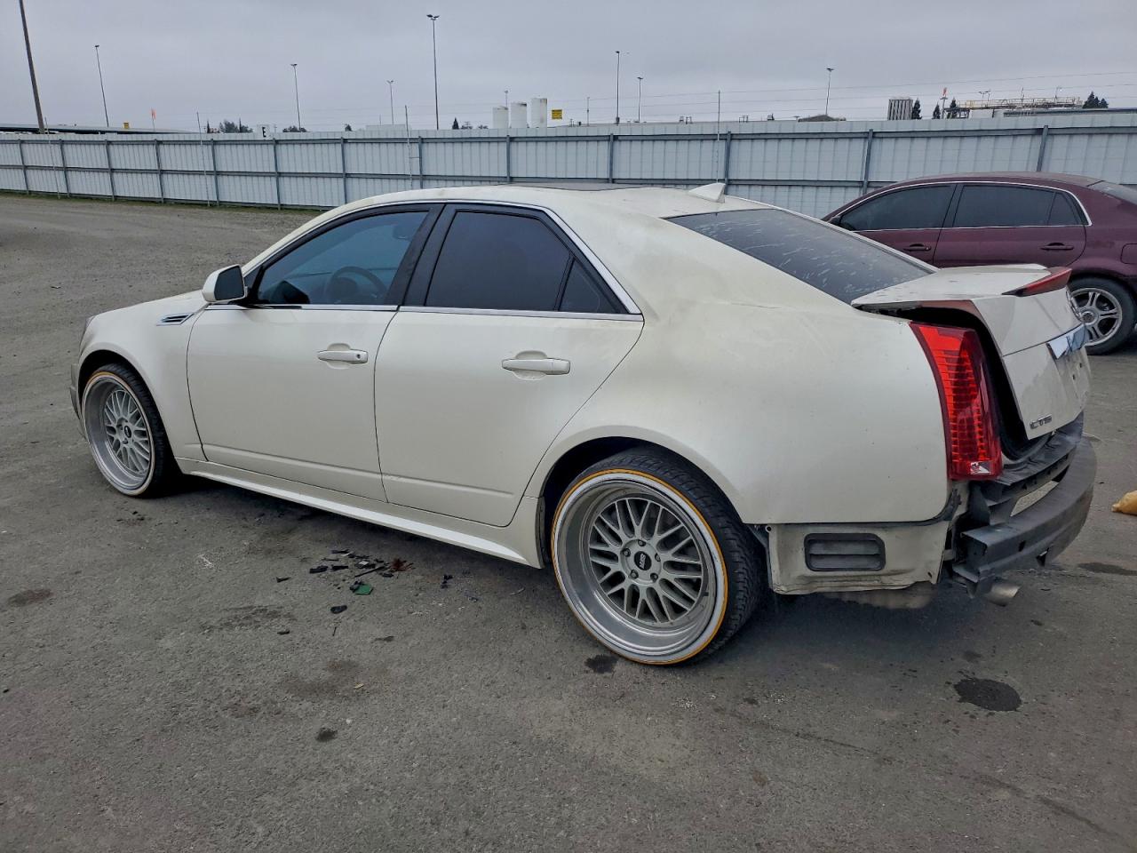 2011 CADILLAC CTS LUXURY COLLECTION photo 2