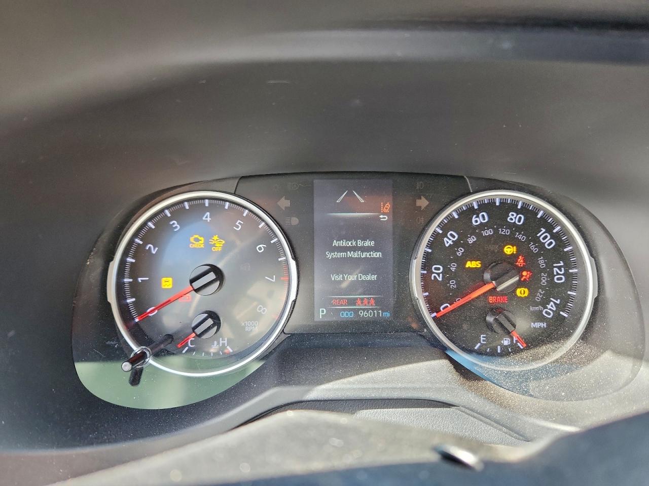 2021 TOYOTA RAV4 LE photo 17
