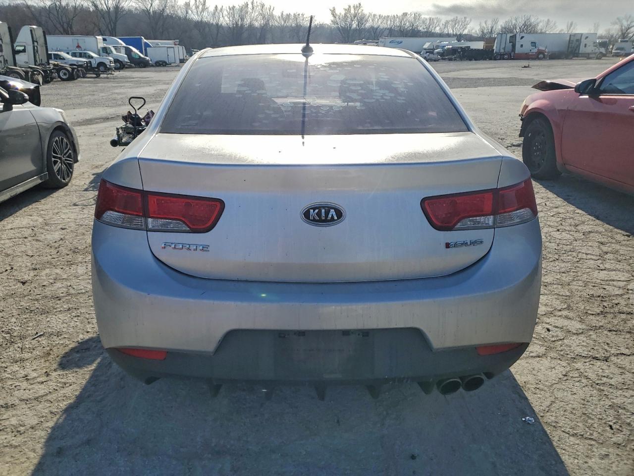 2010 KIA FORTE SX photo 6