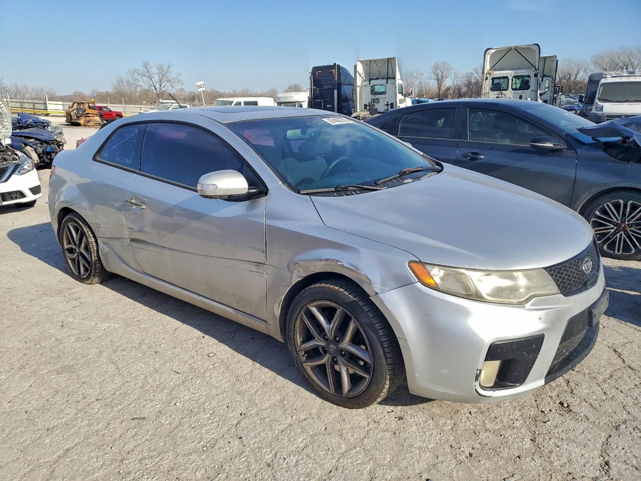 2010 KIA FORTE SX photo 4
