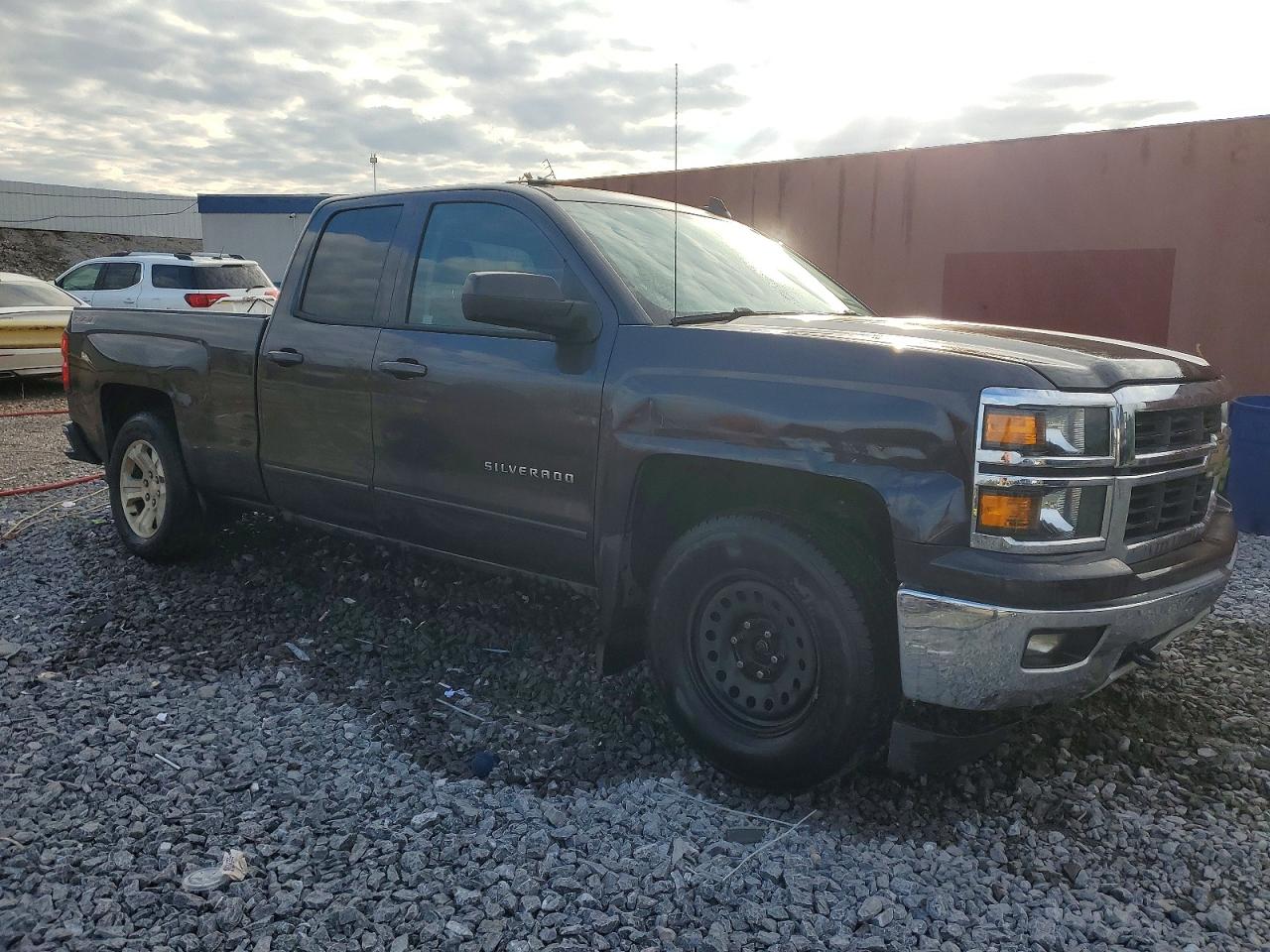 2015 CHEVROLET SILVERADO K1500 LT photo 4