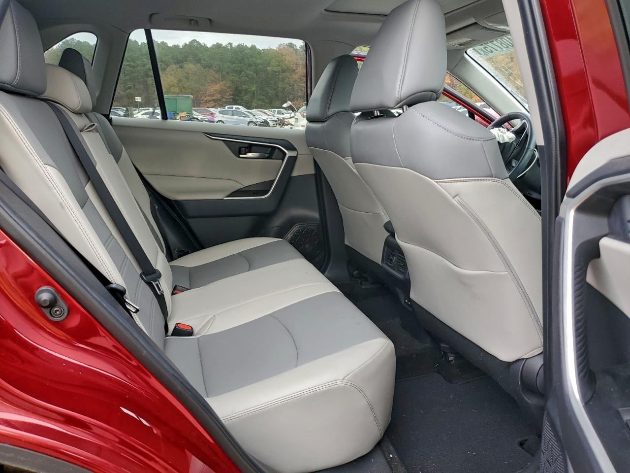 2021 TOYOTA RAV4 XLE PREMIUM photo 11