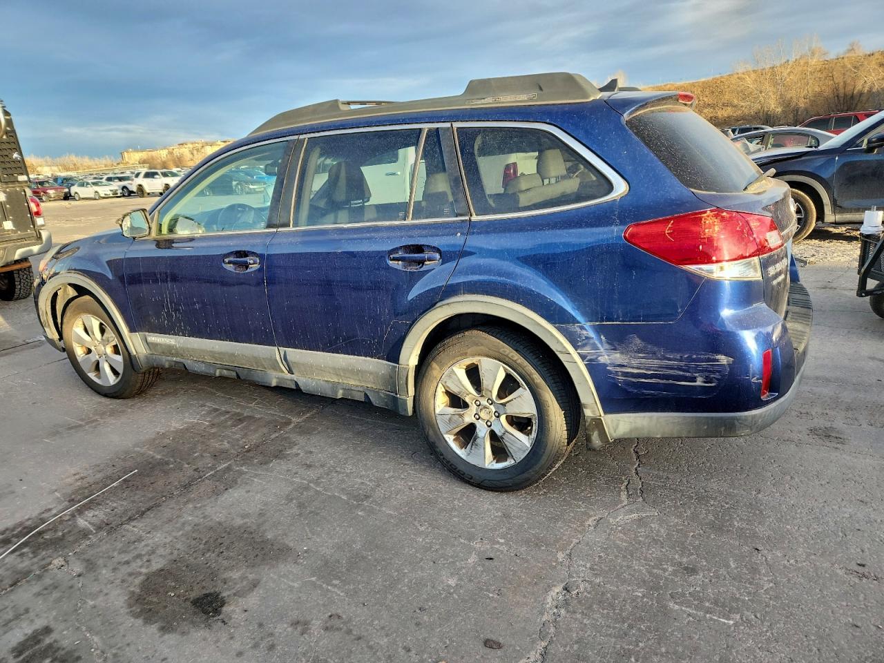 2011 SUBARU OUTBACK 2.5I LIMITED photo 3