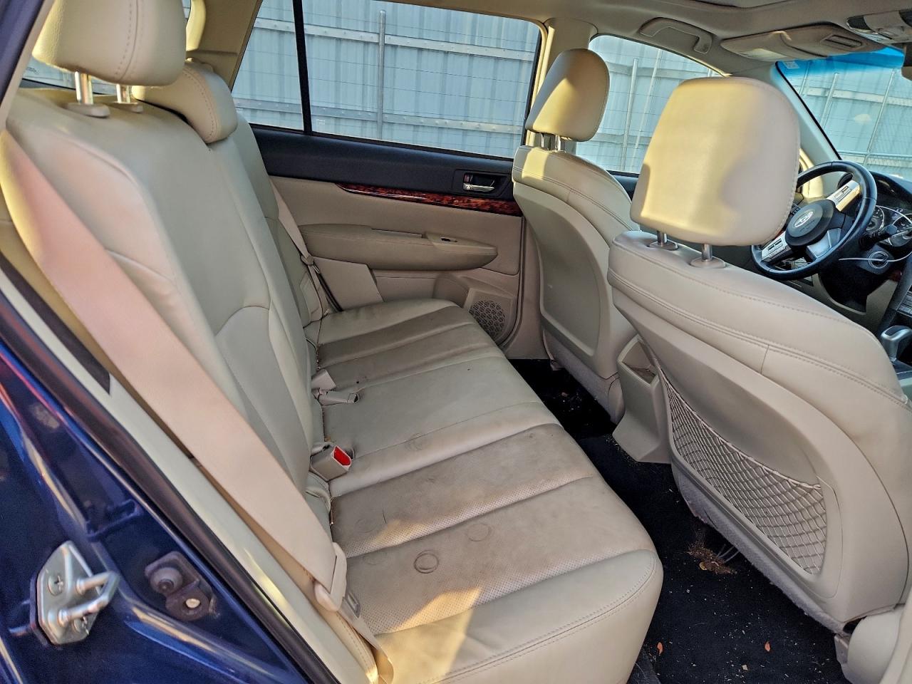 2011 SUBARU OUTBACK 2.5I LIMITED photo 21