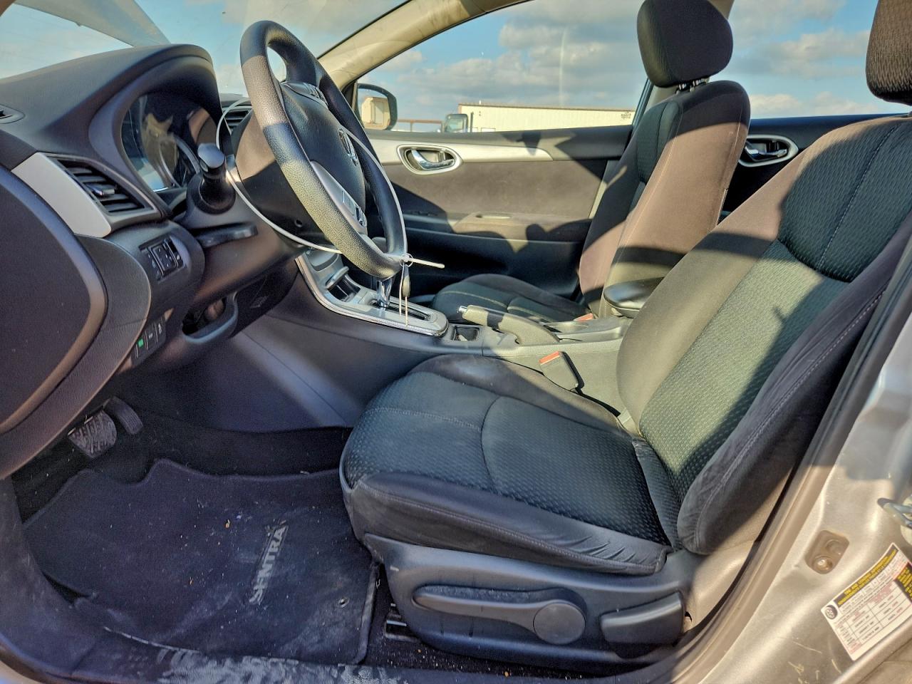 2014 NISSAN SENTRA S photo 7