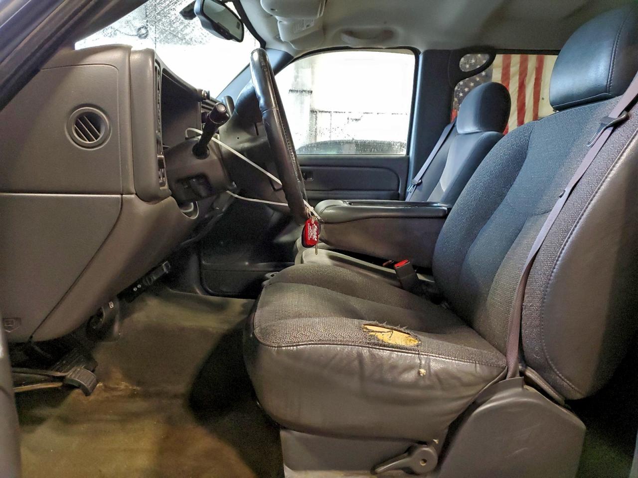 2007 GMC NEW SIERRA K1500 CLASSIC photo 7