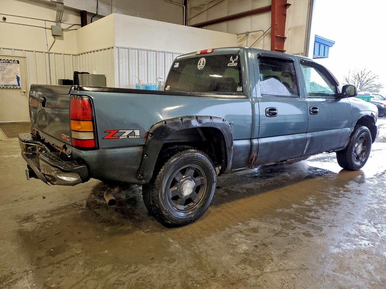 2007 GMC NEW SIERRA K1500 CLASSIC photo 3