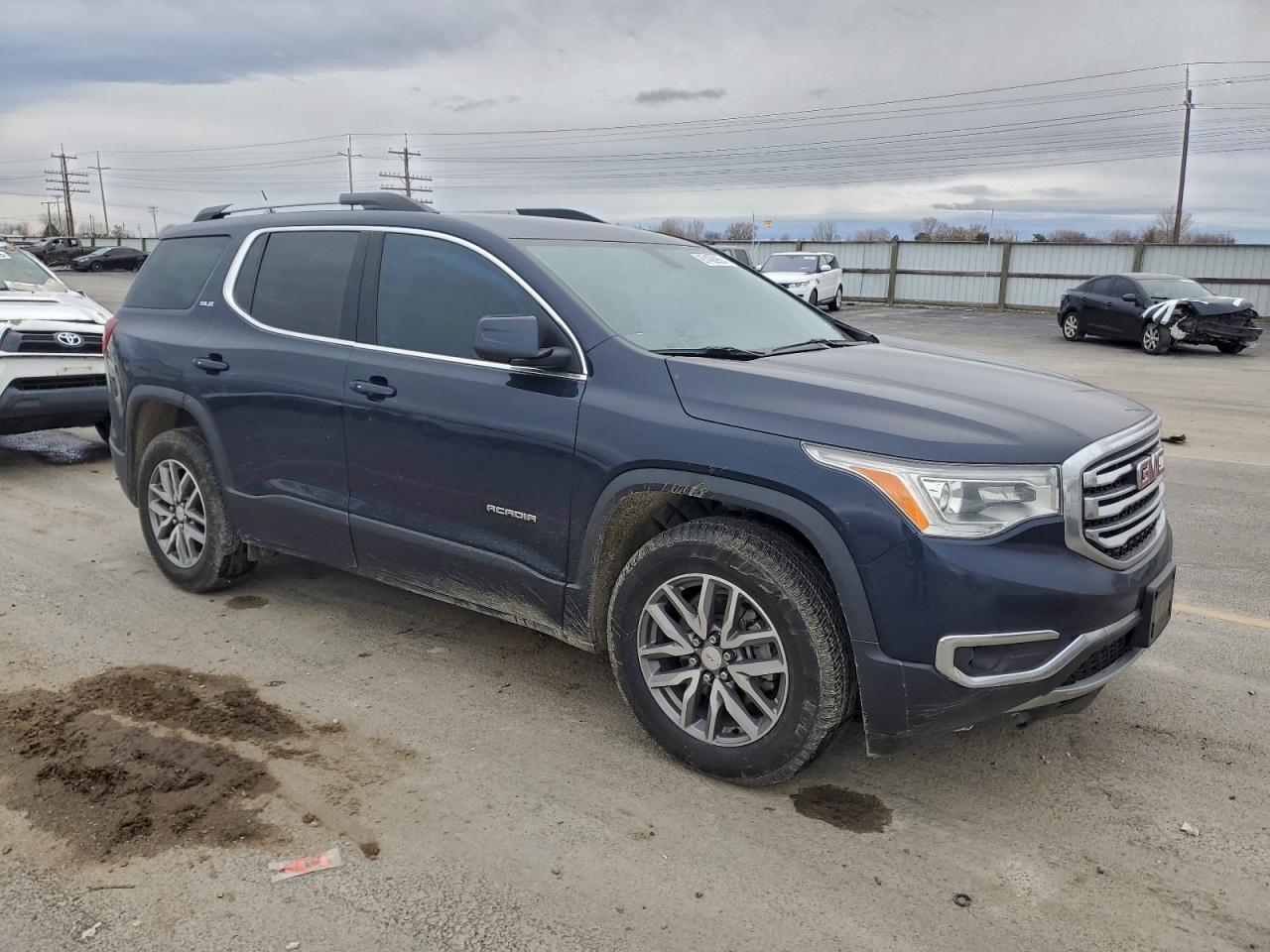 2017 GMC ACADIA SLE photo 4
