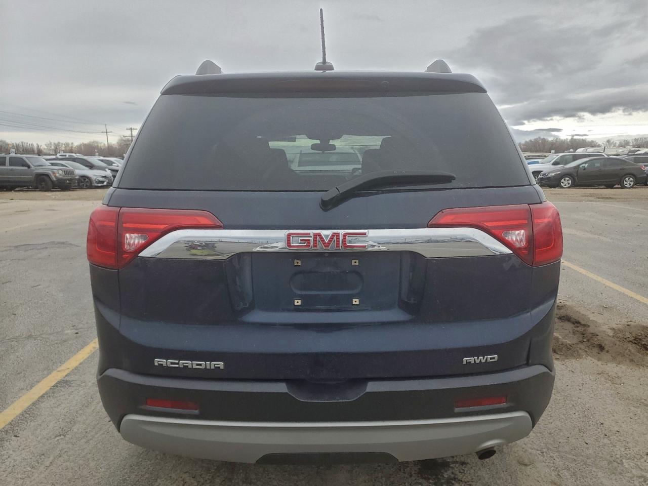 2017 GMC ACADIA SLE photo 6