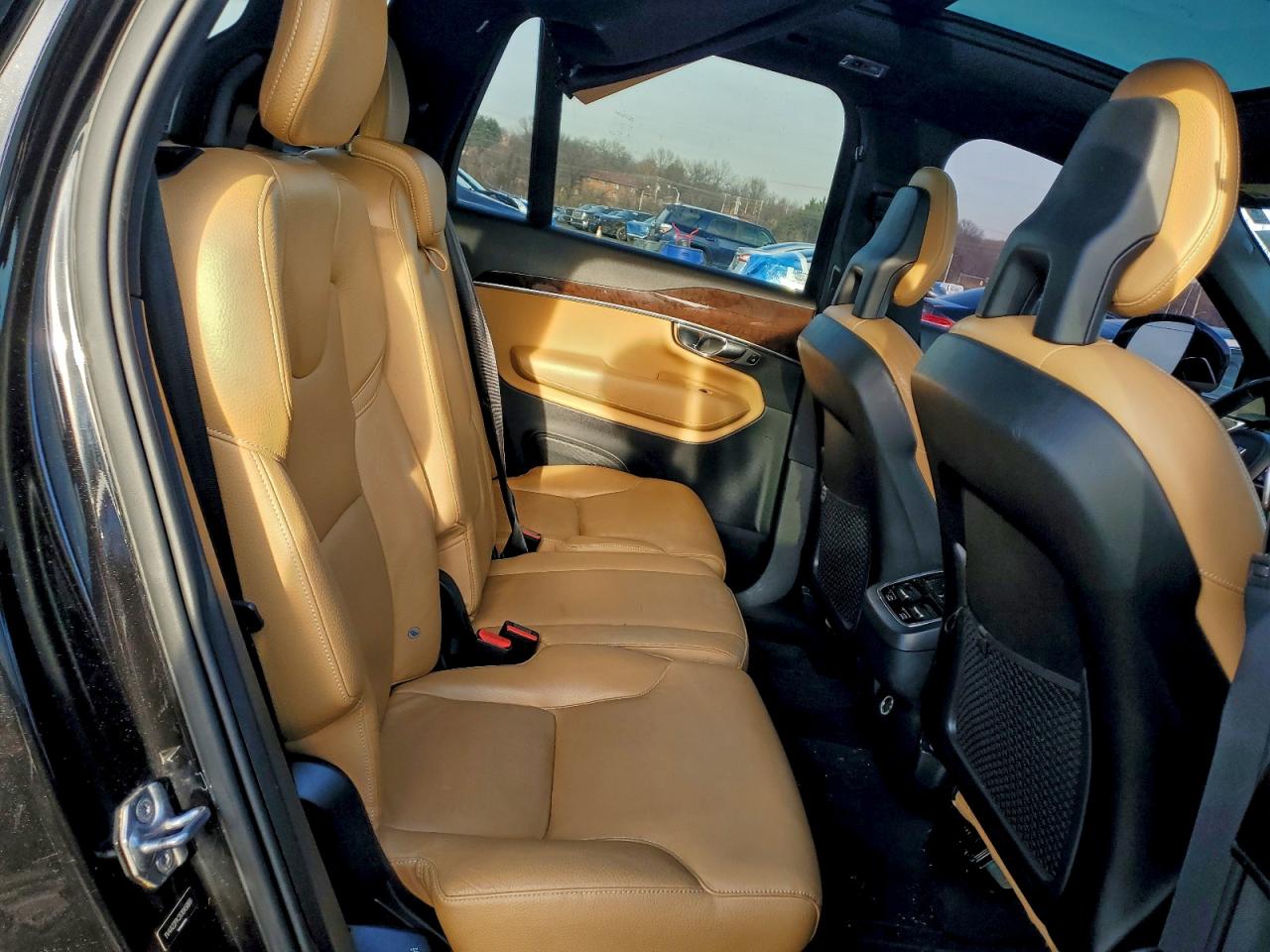 2016 VOLVO XC90 T6 photo 11