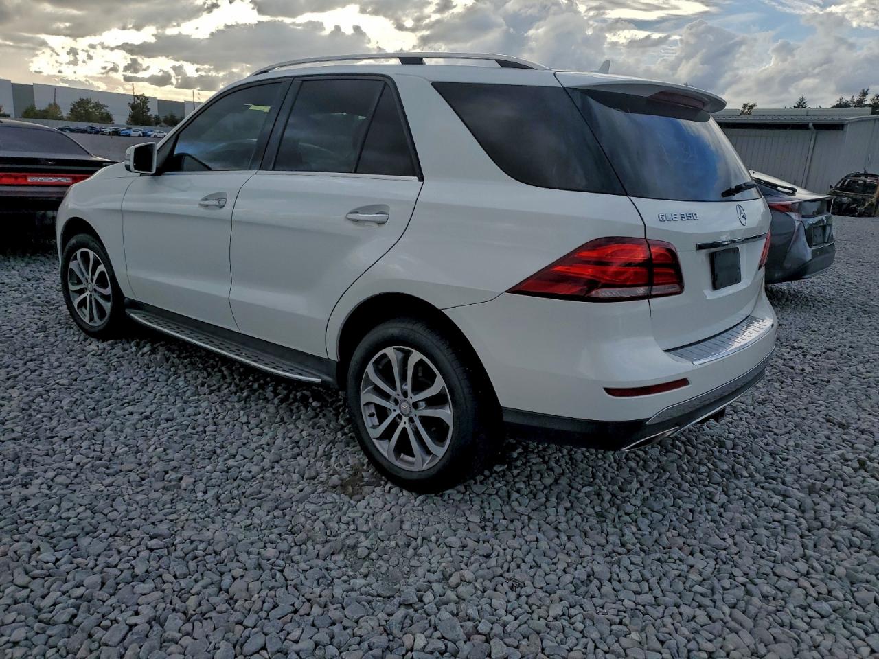 2016 MERCEDES-BENZ GLE 350 photo 2