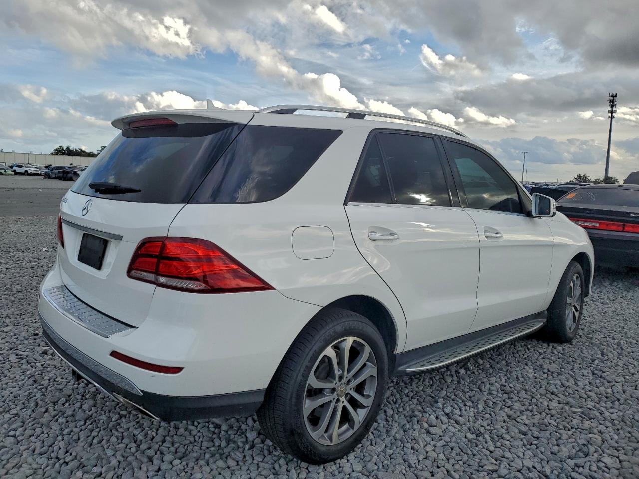 2016 MERCEDES-BENZ GLE 350 photo 3