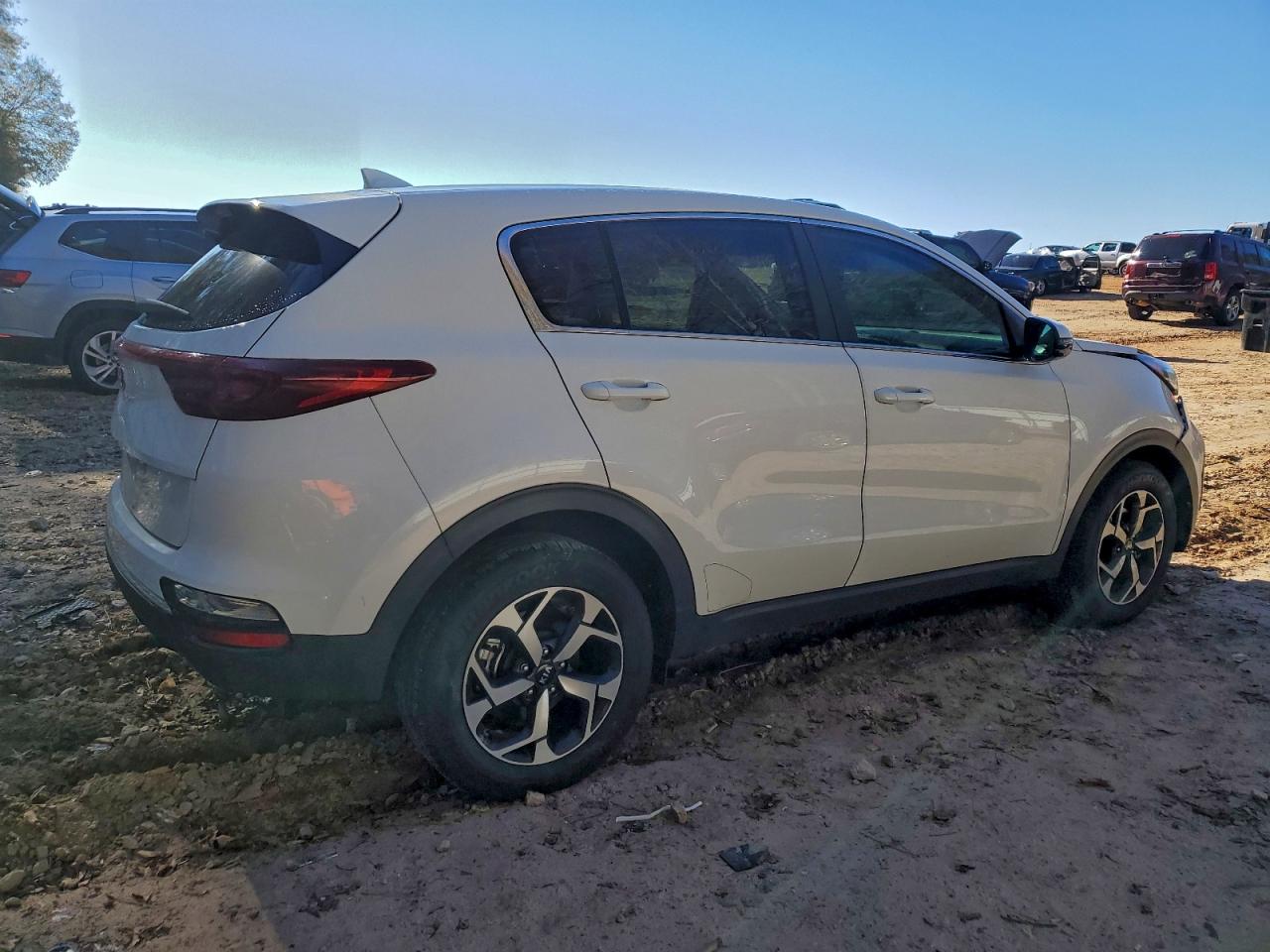 2020 KIA SPORTAGE LX photo 3
