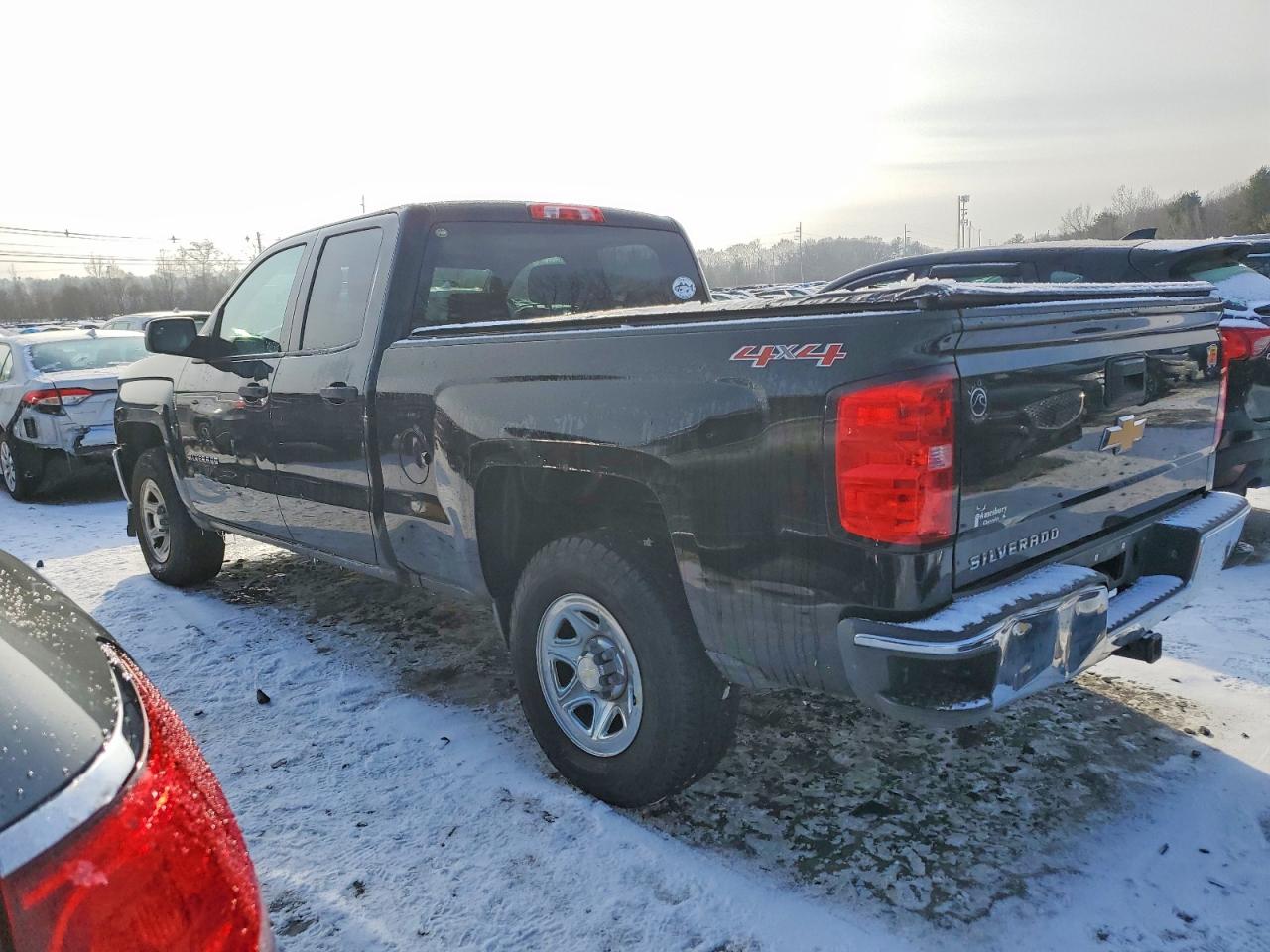 2016 CHEVROLET SILVERADO K1500 photo 2