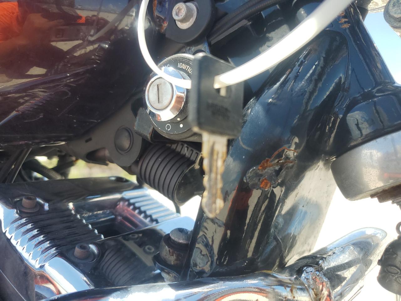 2007 HARLEY-DAVIDSON XL1200 C photo 8