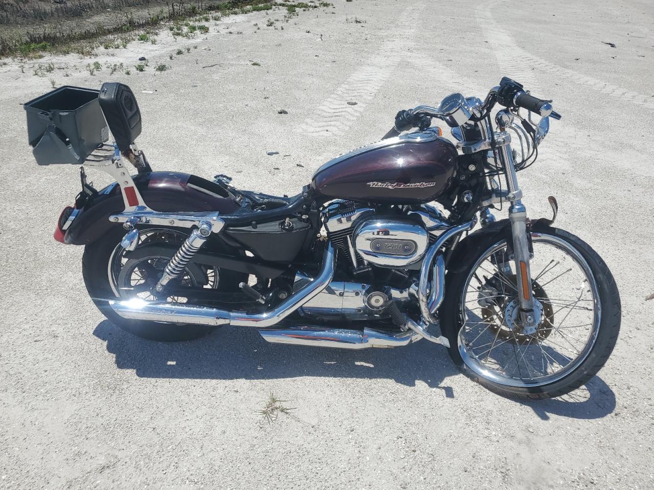 2007 HARLEY-DAVIDSON XL1200 C photo 3