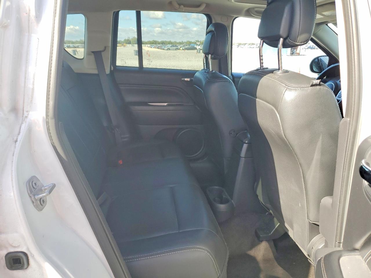 2017 JEEP COMPASS LATITUDE photo 11