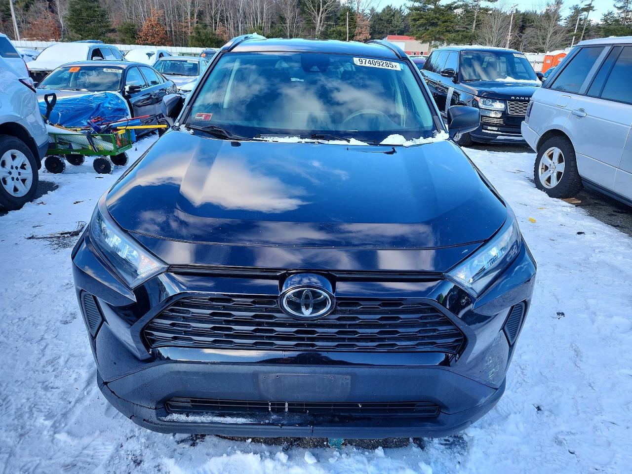 2019 TOYOTA RAV4 LE photo 5